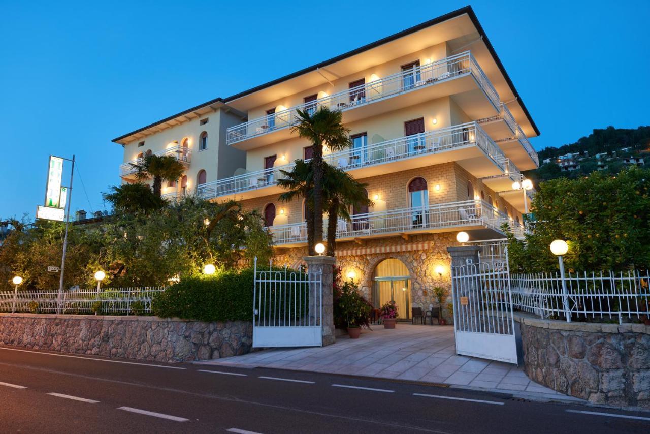 Hotel Benacus טורי דל בנקו מראה חיצוני תמונה