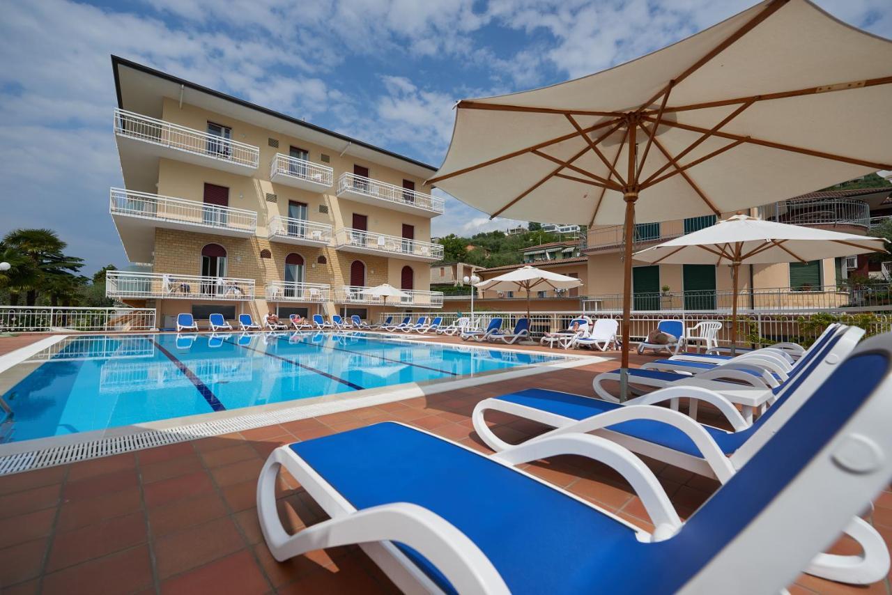 Hotel Benacus טורי דל בנקו מראה חיצוני תמונה
