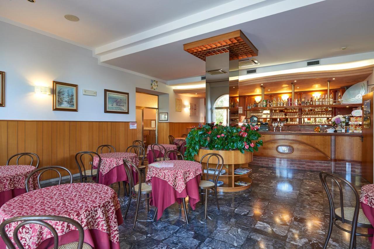 Hotel Benacus טורי דל בנקו מראה חיצוני תמונה