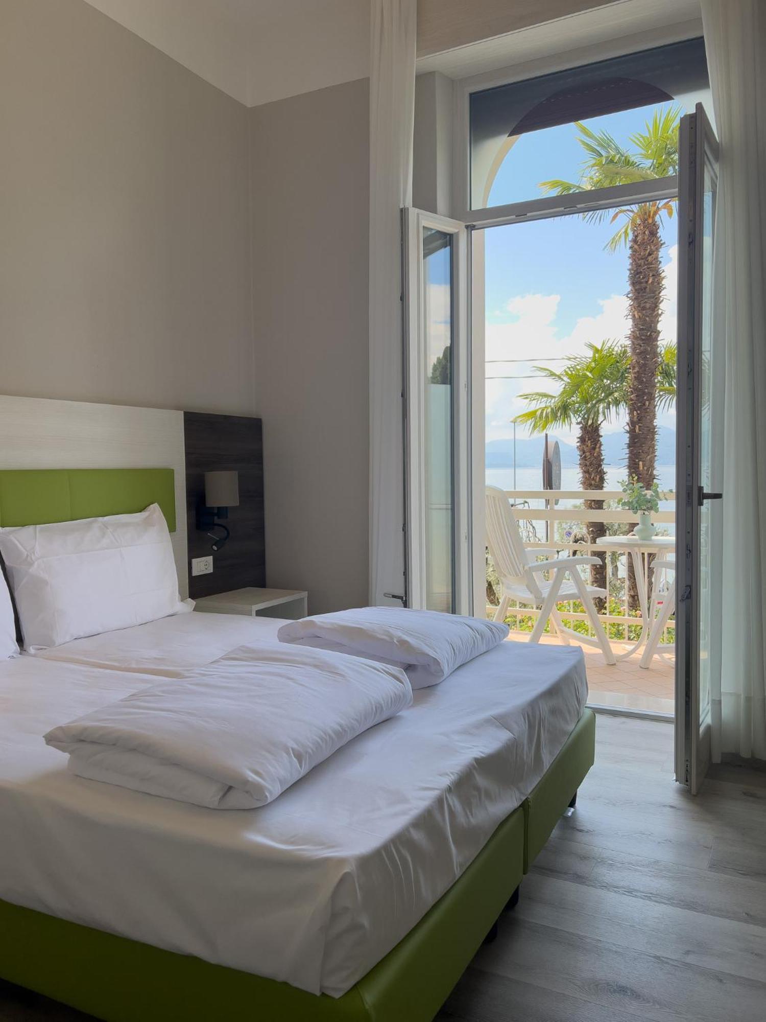 Hotel Benacus טורי דל בנקו מראה חיצוני תמונה
