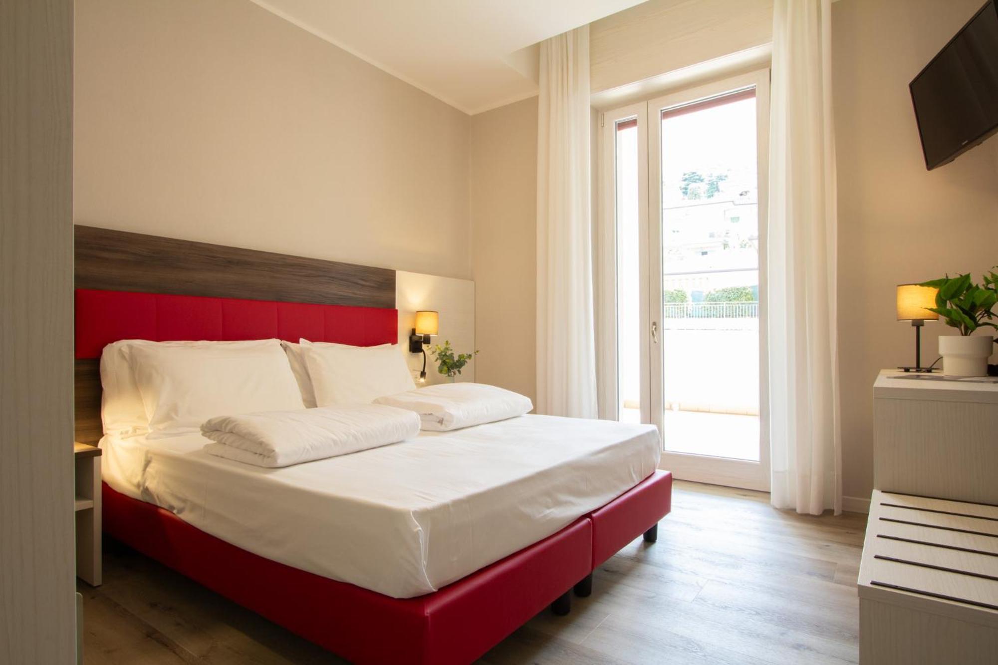 Hotel Benacus טורי דל בנקו מראה חיצוני תמונה
