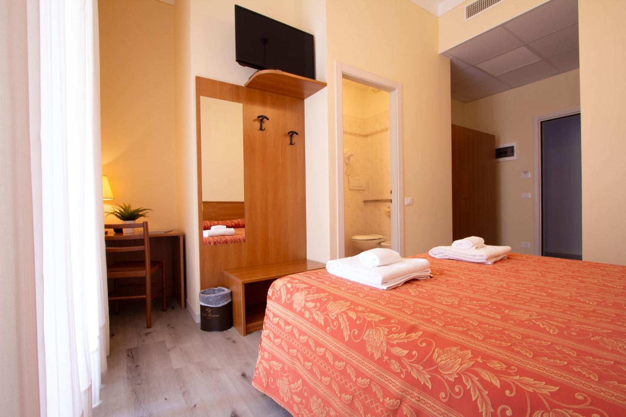 Hotel Benacus טורי דל בנקו מראה חיצוני תמונה