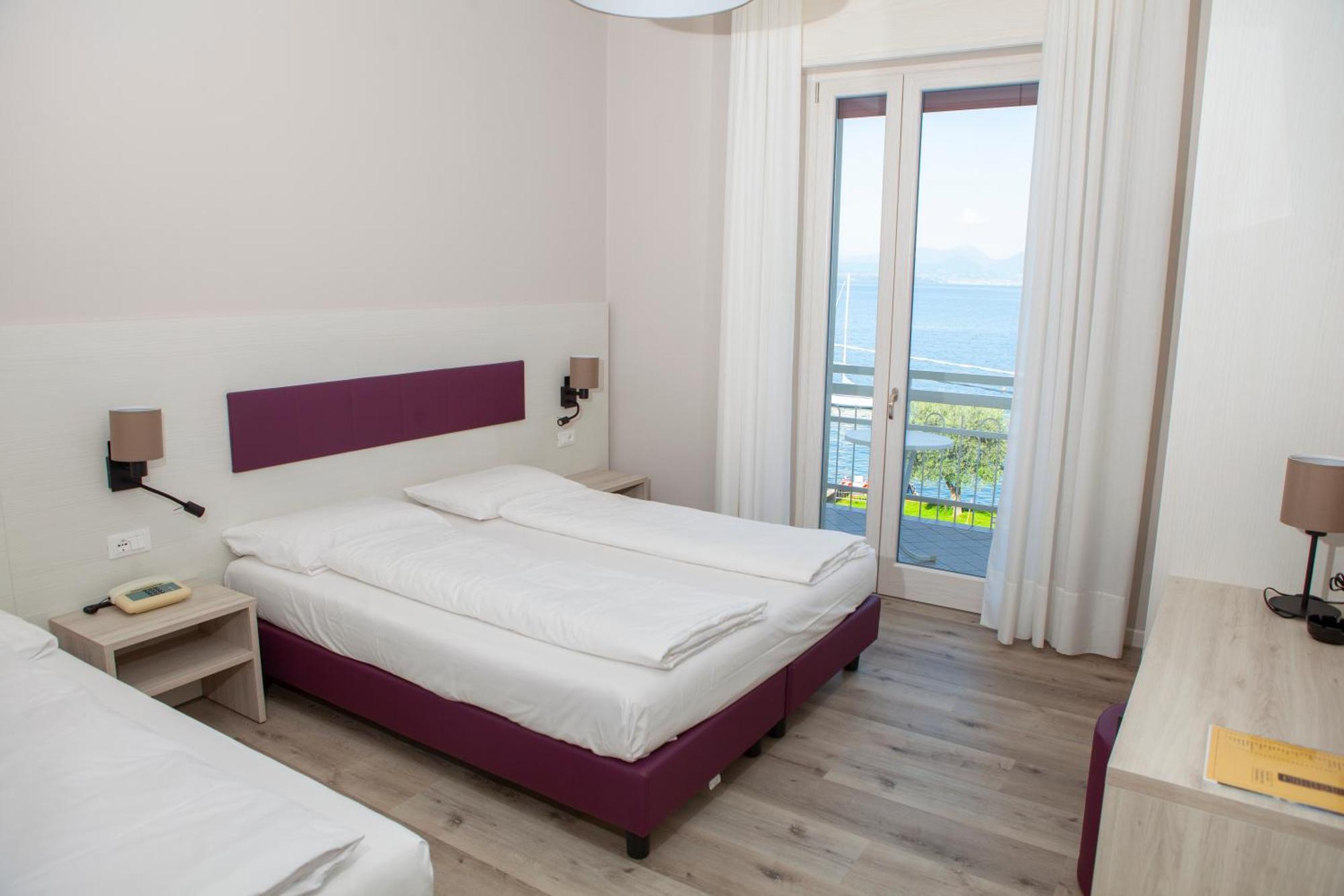 Hotel Benacus טורי דל בנקו מראה חיצוני תמונה