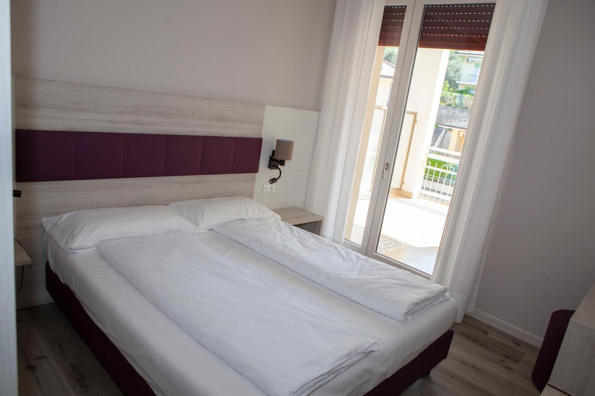 Hotel Benacus טורי דל בנקו מראה חיצוני תמונה